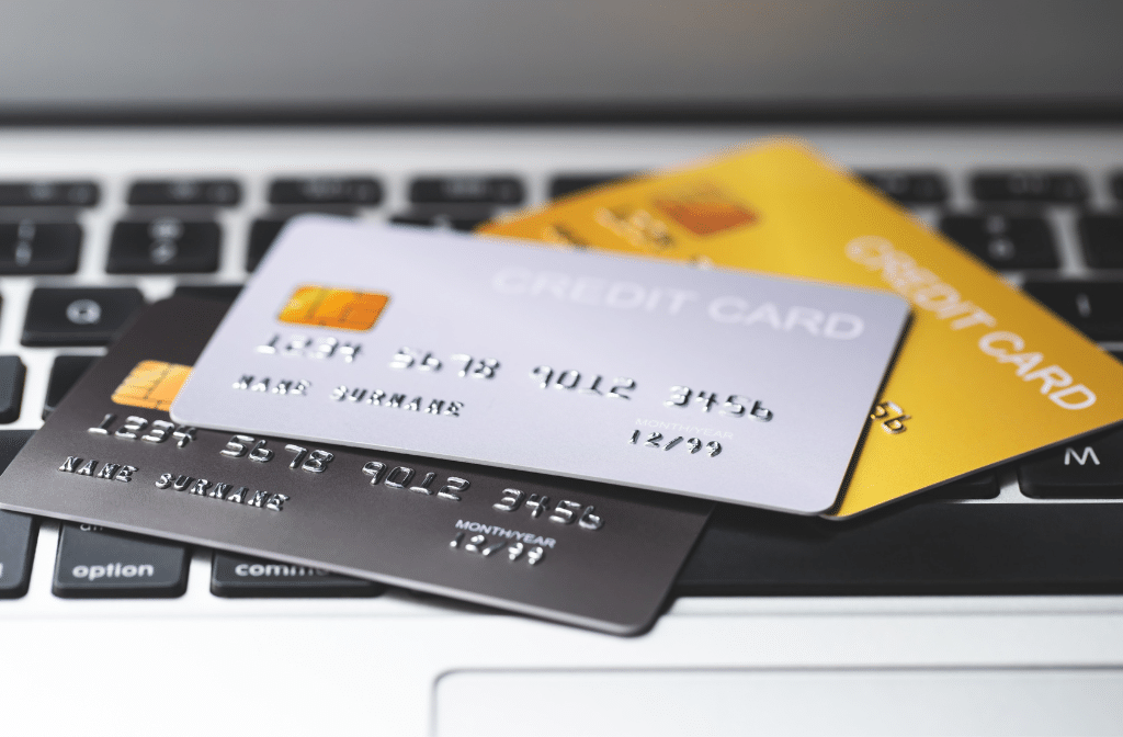 What Are the Primary Advantages of the Flipkart Axis Bank Credit Card?